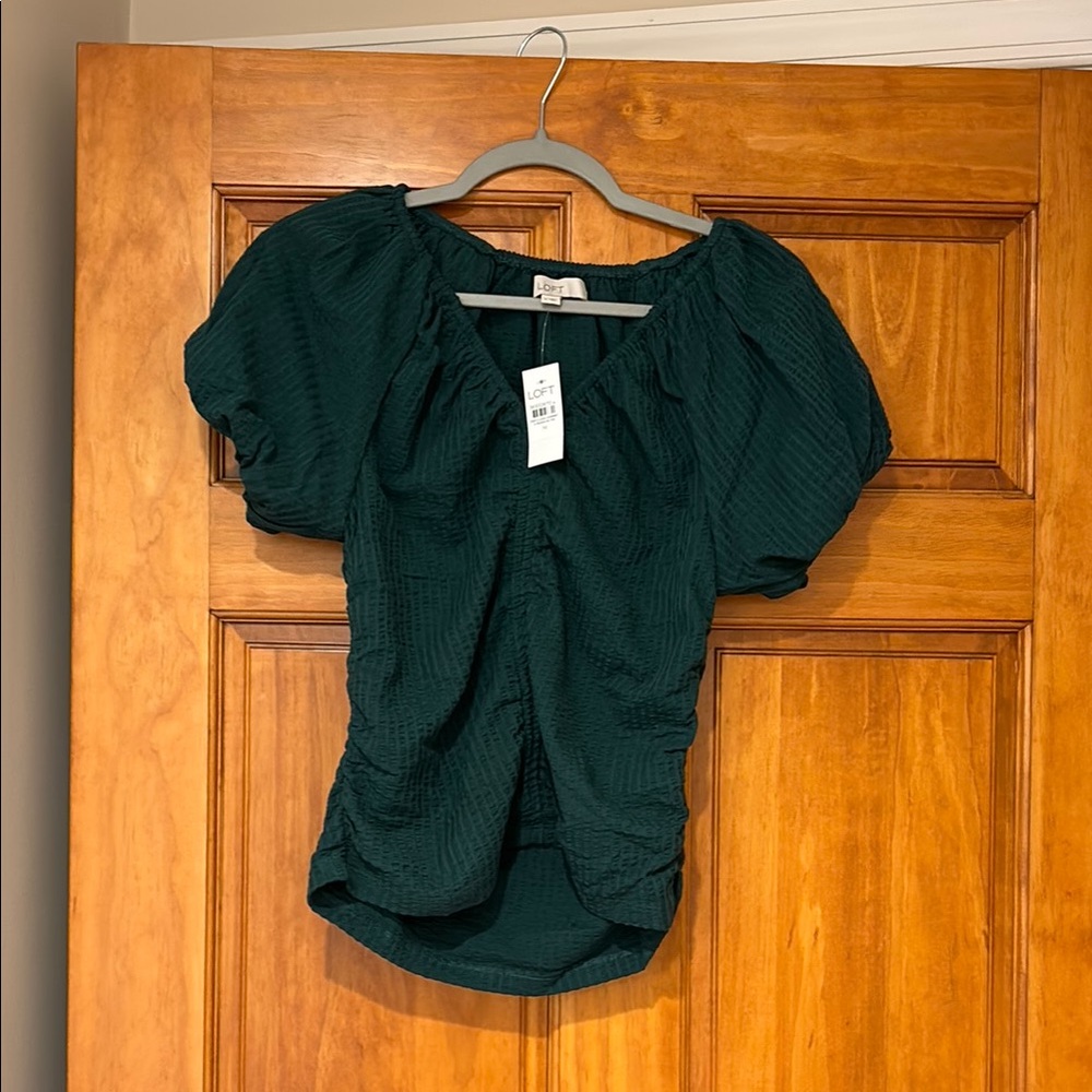 Women’s Green Puff Sleeve Top